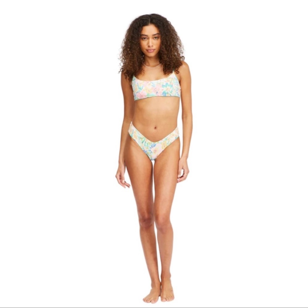 Billabong Sweet Tropics Reversible Fiji Cheeky Bikini Bottoms - Picture 9 of 16